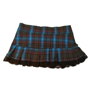 NWOT Sexy Pleated Lace Mini Skirt